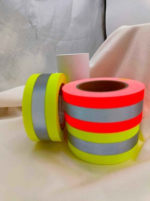 衣類のためのレトロの反射安全テープで着せる100%の綿M Aramid ENISO20471 ANSIに107縫いなさい