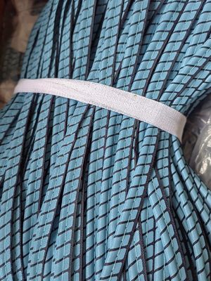 反射管 に 綿 の ストライプ を 用い て 縫う 銀 黒 青